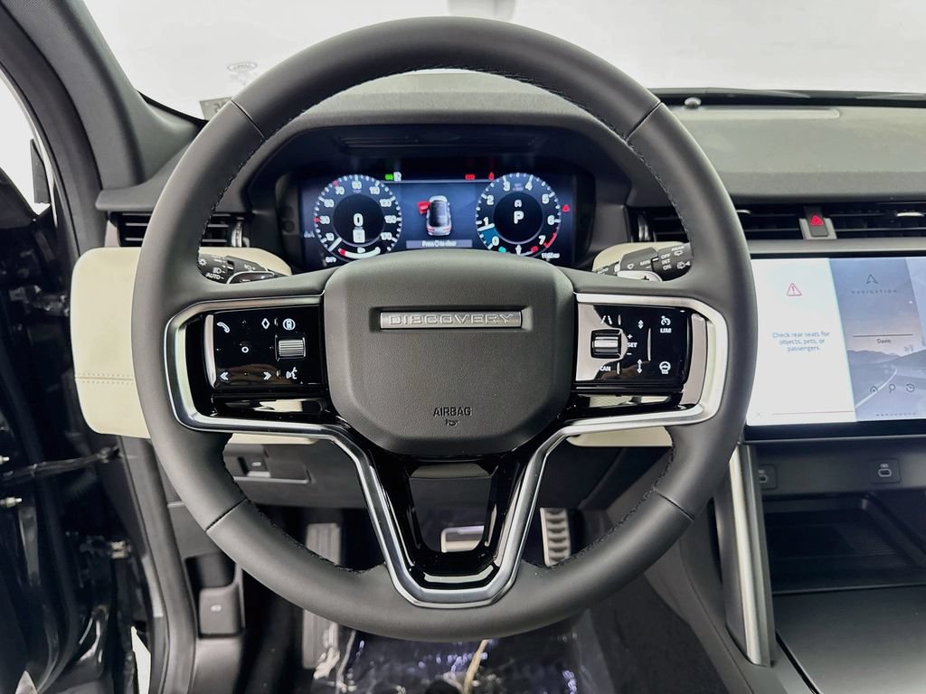 New 2026 Land Rover Discovery Sport Landmark AWD/4WD image 11