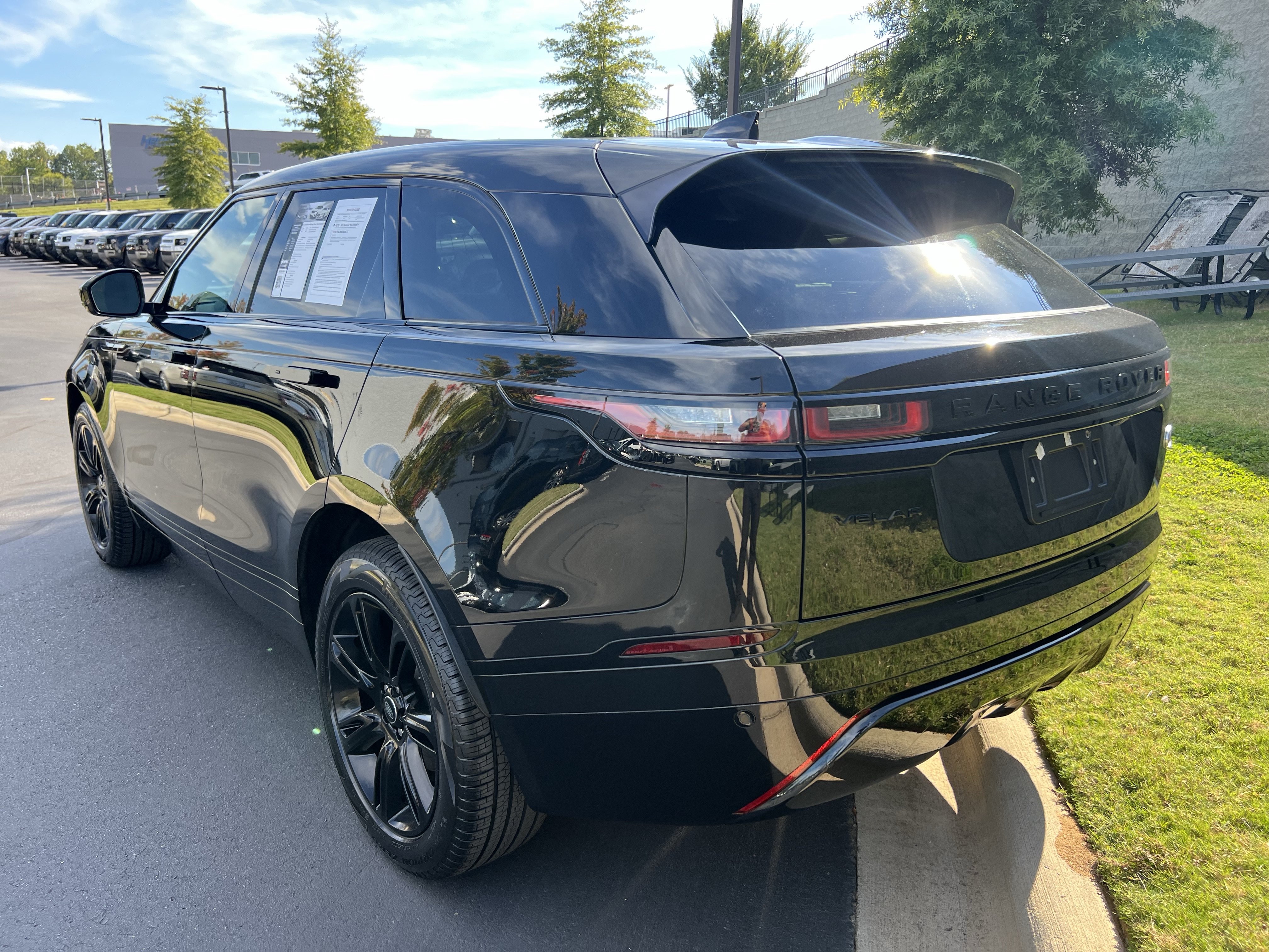 Certified 2023 Land Rover Range Rover Velar R-Dynamic S AWD/4WD image 5