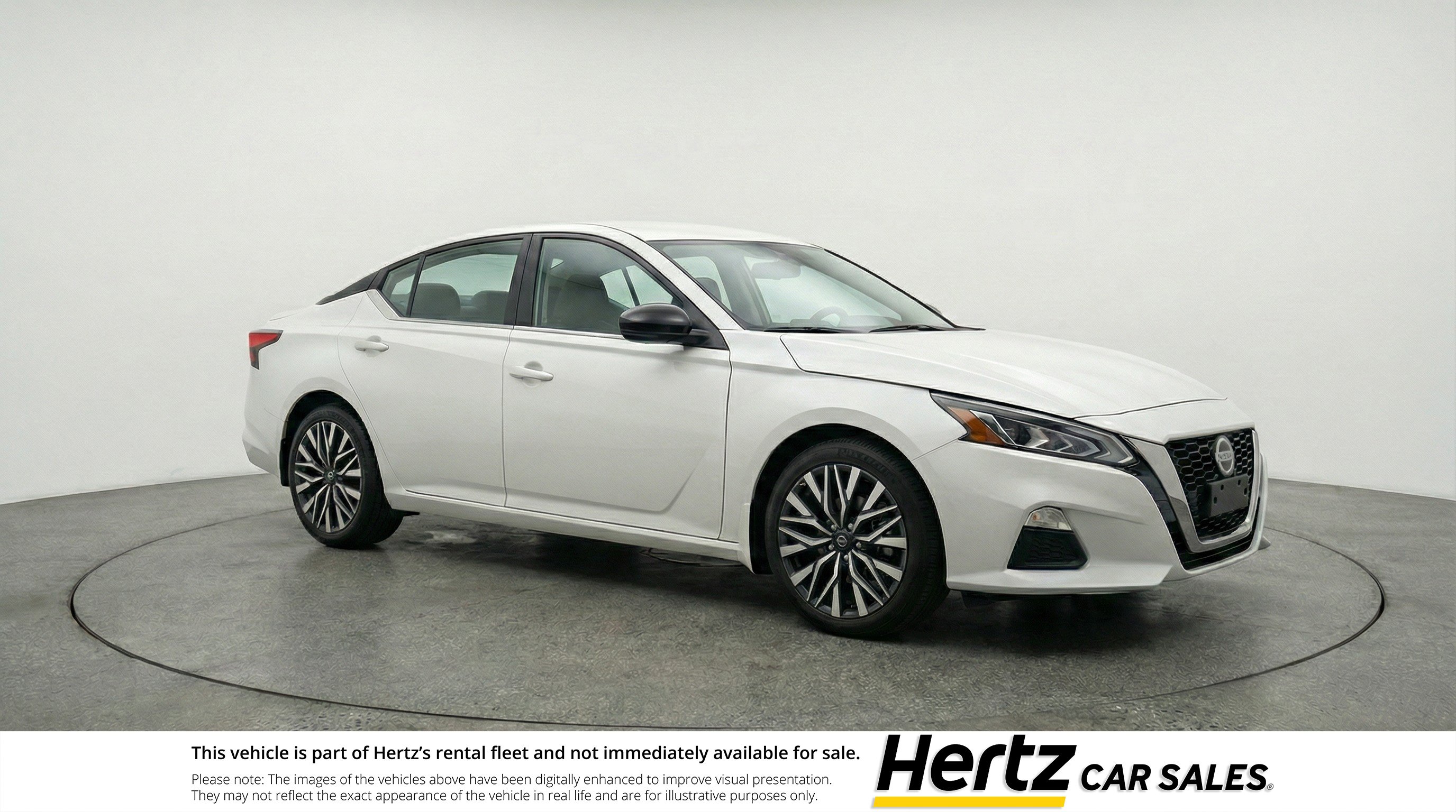 Used 2025 Nissan Altima 2.5 SV FWD image 1
