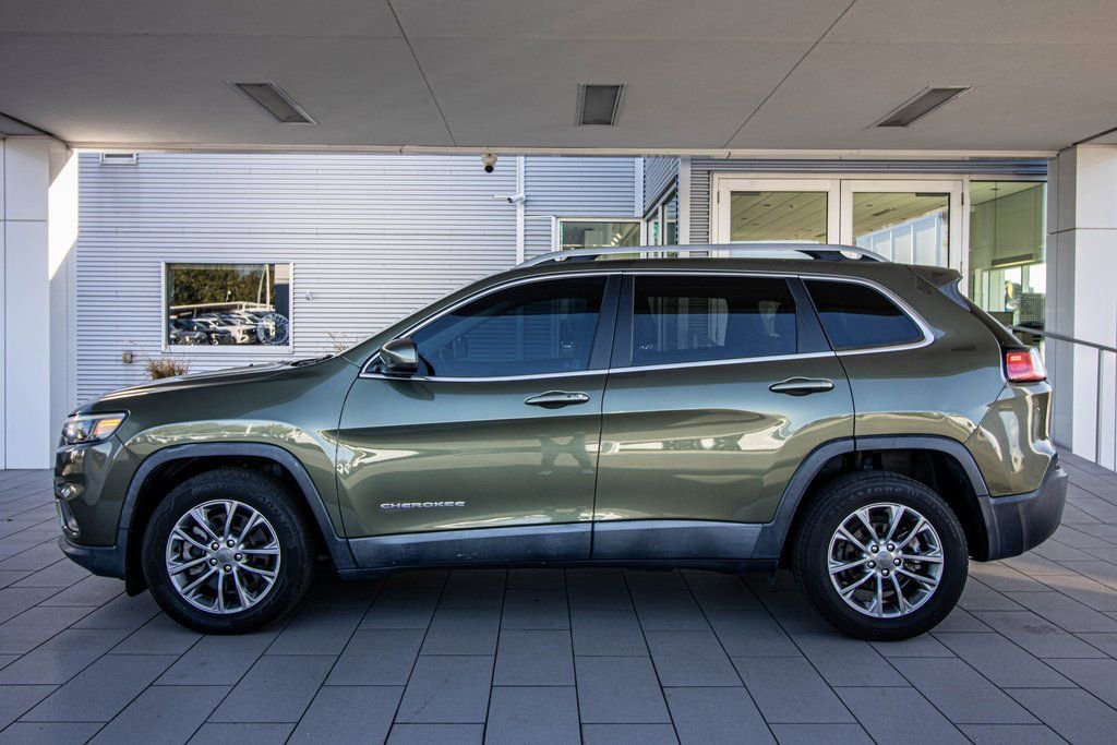 Used 2019 Jeep Cherokee Latitude Plus image 11