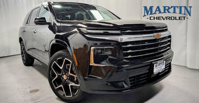 New 2026 Chevrolet Traverse High Country image 1