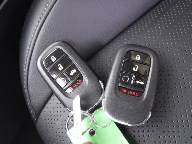 Used 2022 Honda Civic Touring image 46