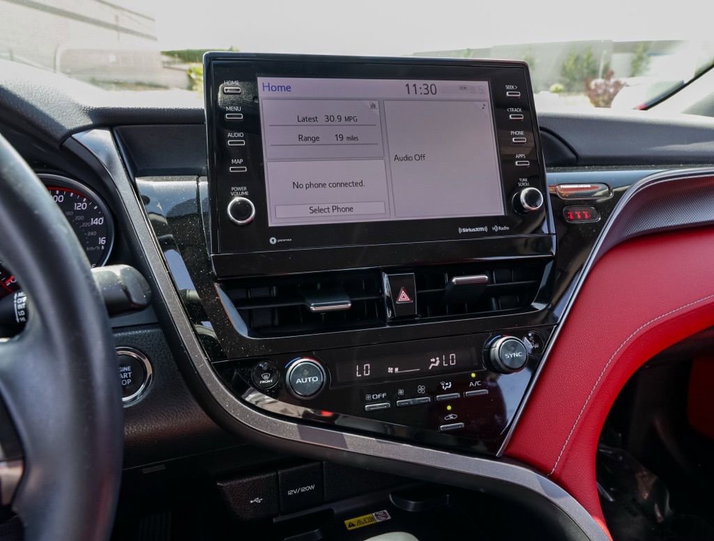 Used 2022 Toyota Camry XSE FWD image 26