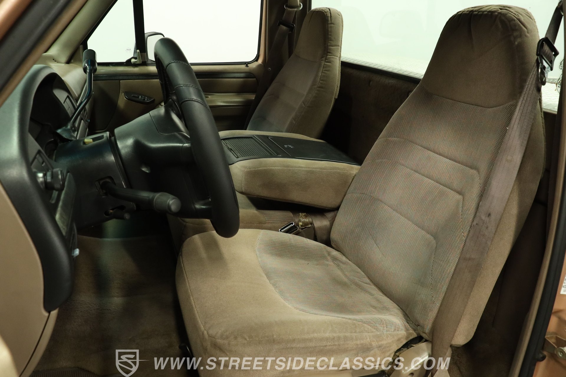Used 1994 Ford F150 XL RWD image 40