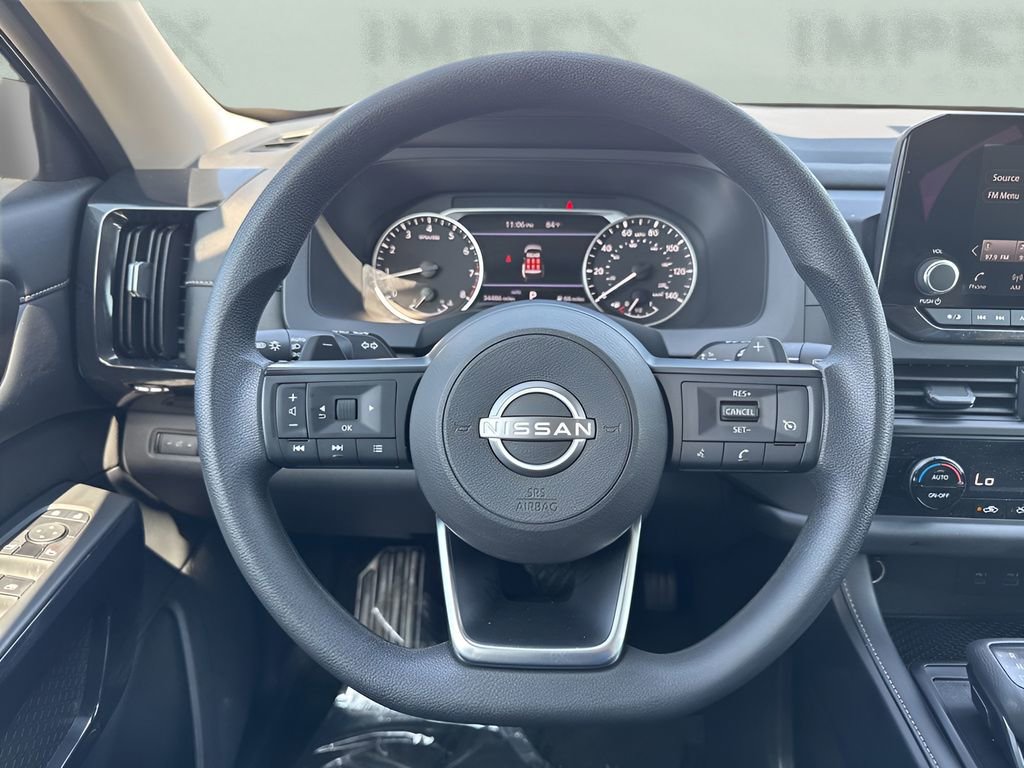 Used 2024 Nissan Pathfinder S AWD/4WD image 12