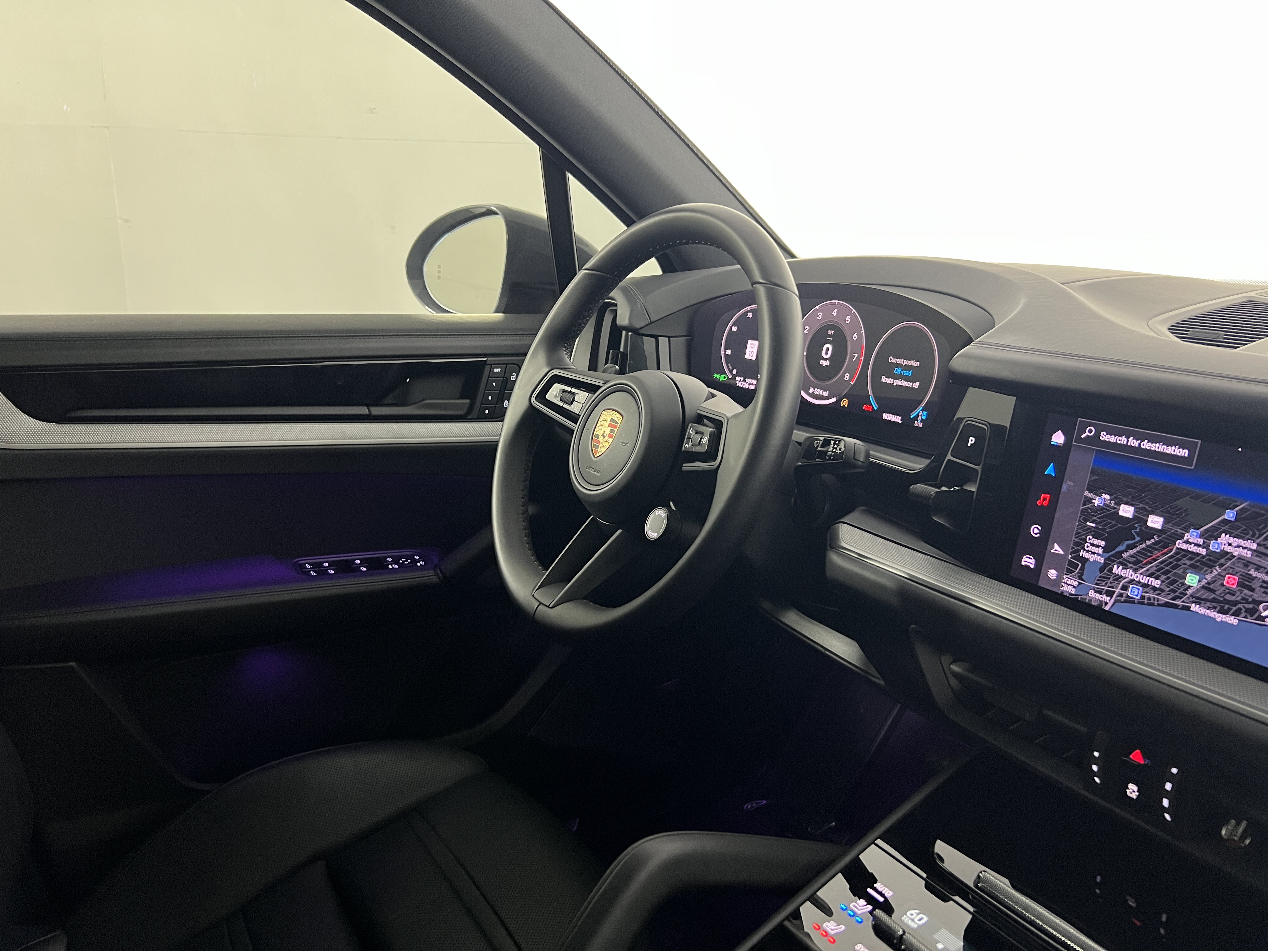 Certified 2024 Porsche Cayenne AWD/4WD image 12