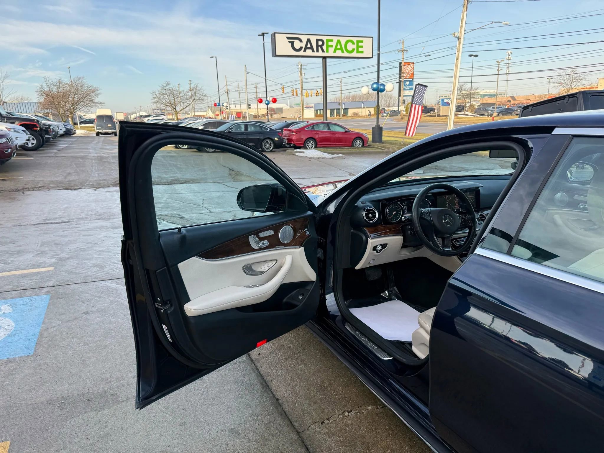 Used 2018 Mercedes-Benz E 300 4MATIC image 18