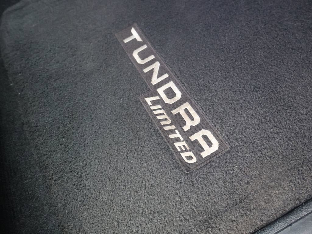 Used 2015 Toyota Tundra Limited w/ Limited Premium Package image 34