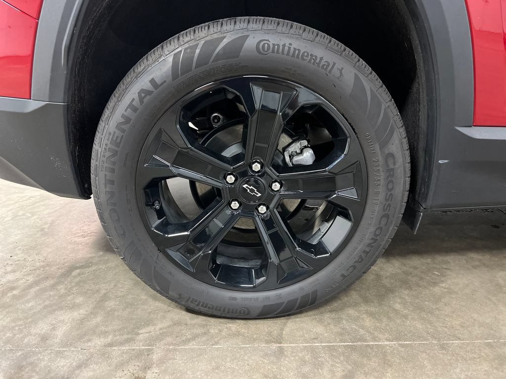 Certified 2025 Chevrolet Equinox LT w/ Convenience Package II AWD/4WD image 10