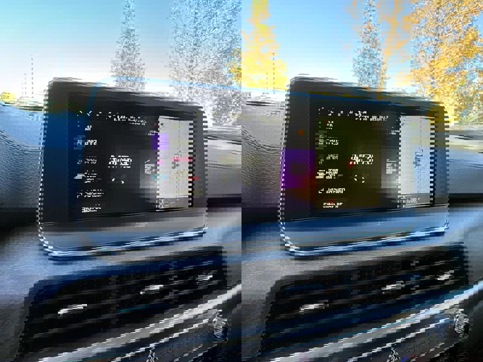 Used 2022 Kia Telluride EX w/ EX Premium Package image 22