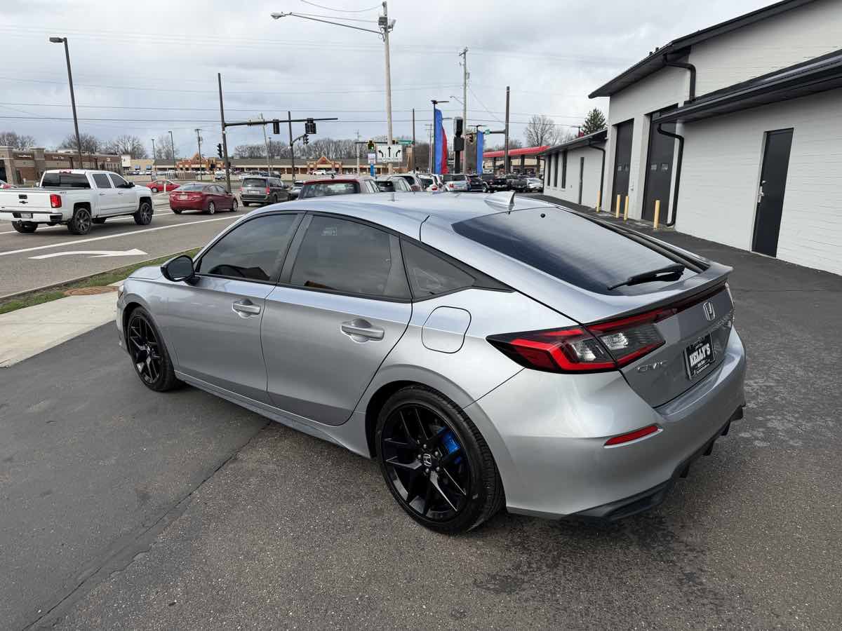 Used 2022 Honda Civic Sport image 3