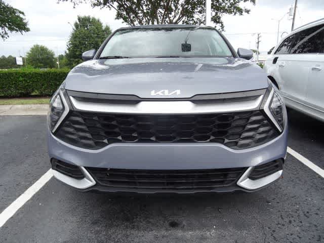 Used 2025 Kia Sportage LX FWD image 2