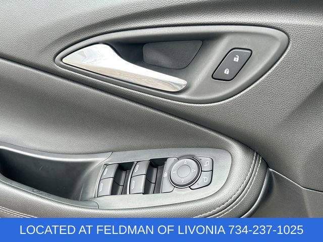 Certified 2025 Buick Encore GX Preferred FWD image 21