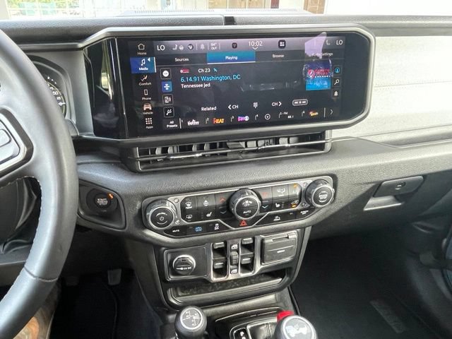 Certified 2024 Jeep Wrangler Unlimited w/ Convenience Group AWD/4WD image 14