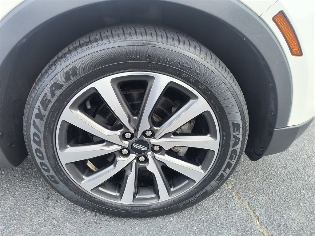 Used 2019 Lincoln MKC Reserve w/ MKC Climate Package image 12