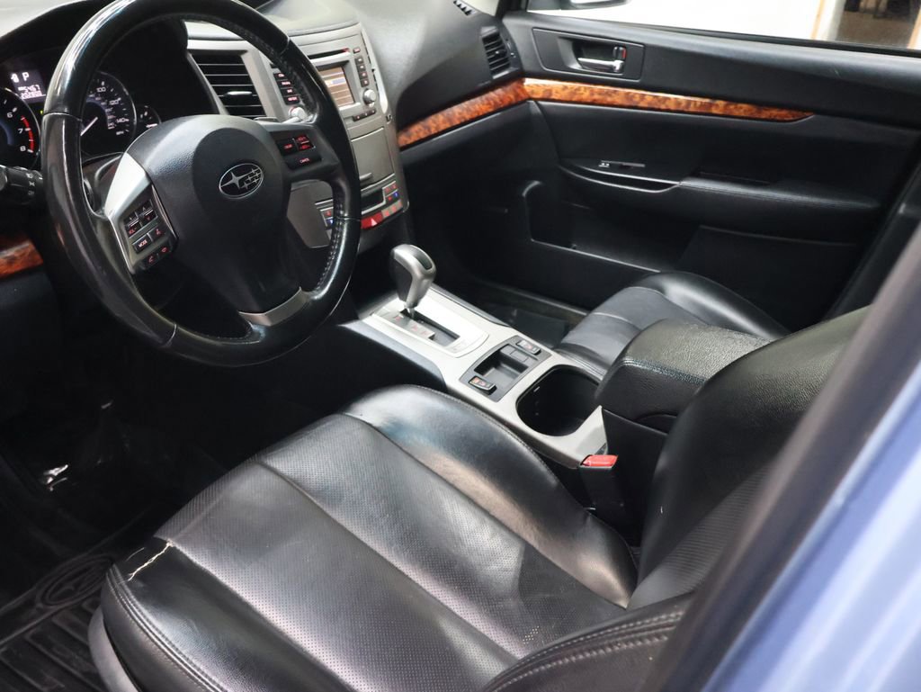 Used 2012 Subaru Outback 2.5i Limited AWD/4WD image 18