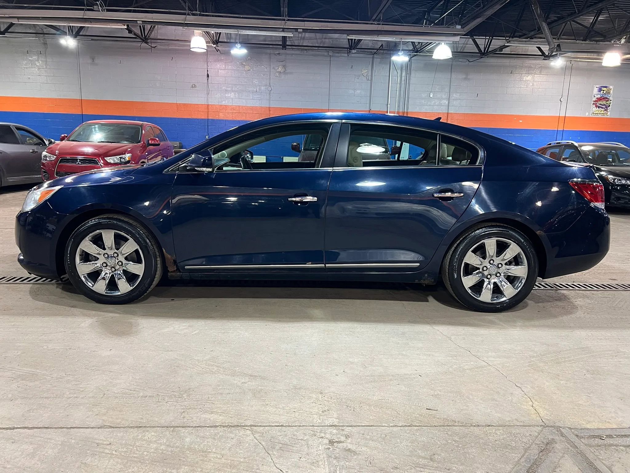 Used 2011 Buick LaCrosse CXL image 2