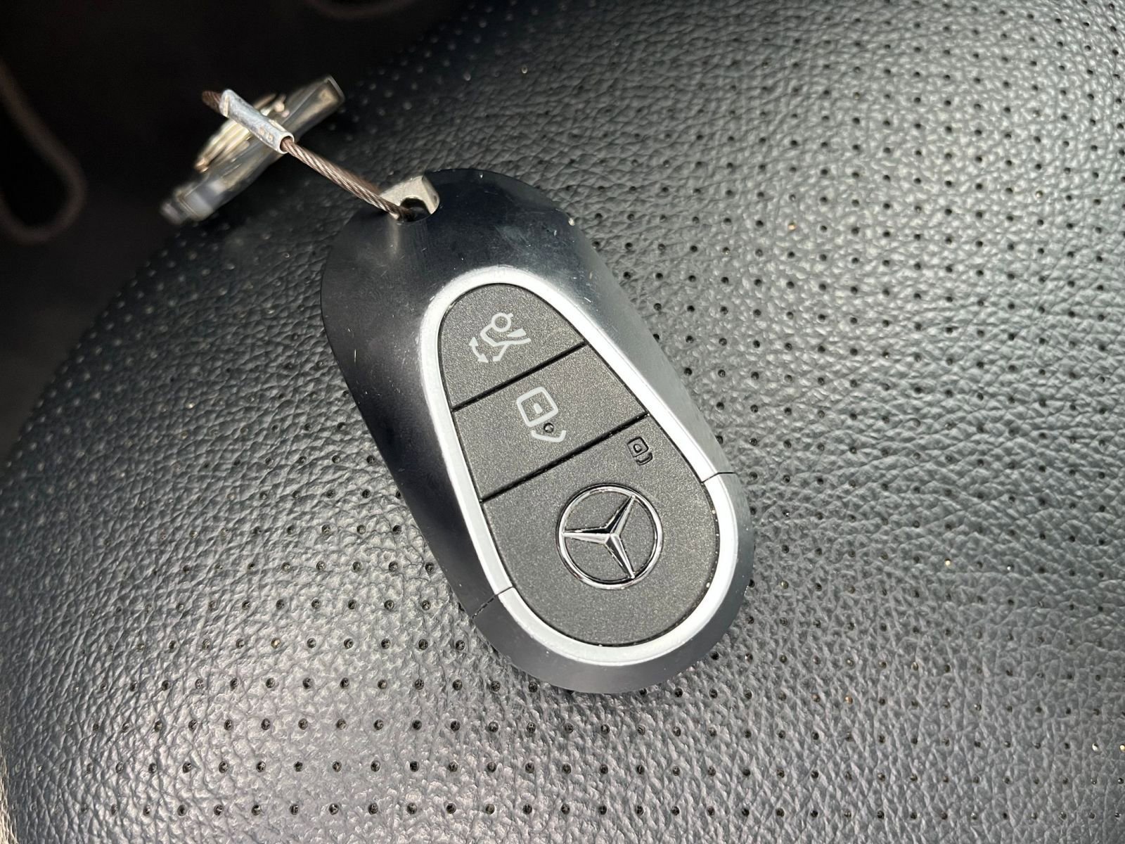 Used 2024 Mercedes-Benz GLC 300 image 22