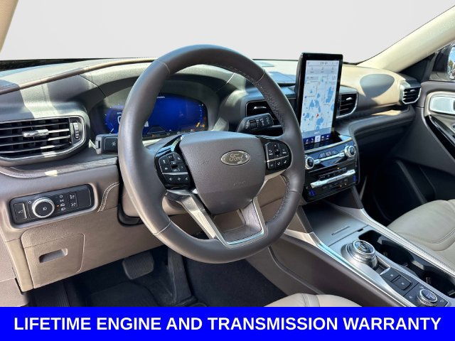 Used 2022 Ford Explorer Platinum w/ Equipment Group 601A AWD/4WD image 35