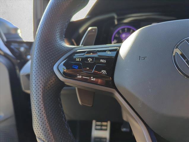 Used 2024 Volkswagen Golf R image 12