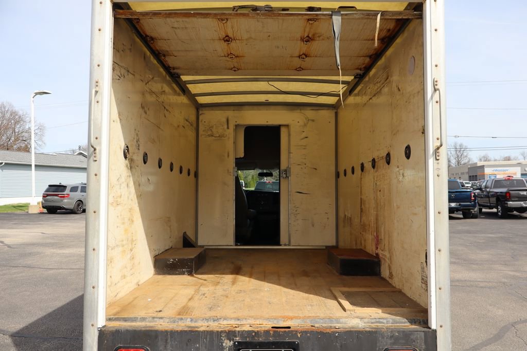 Used 2020 Chevrolet Express 3500 w/ Power Convenience Package image 10