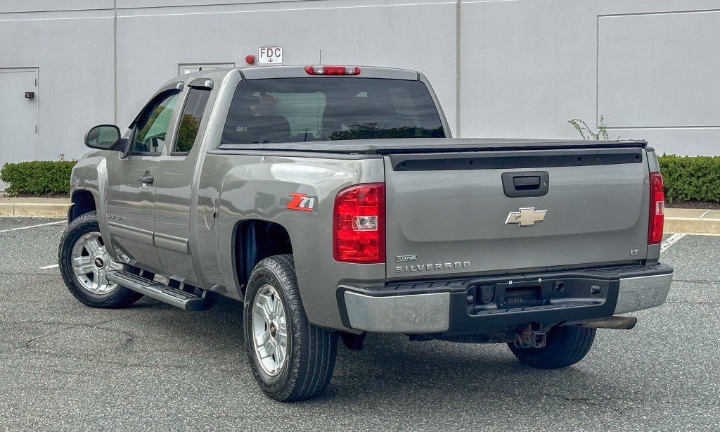 Used 2009 Chevrolet Silverado 1500 LT w/ Power Pack Plus AWD/4WD image 11