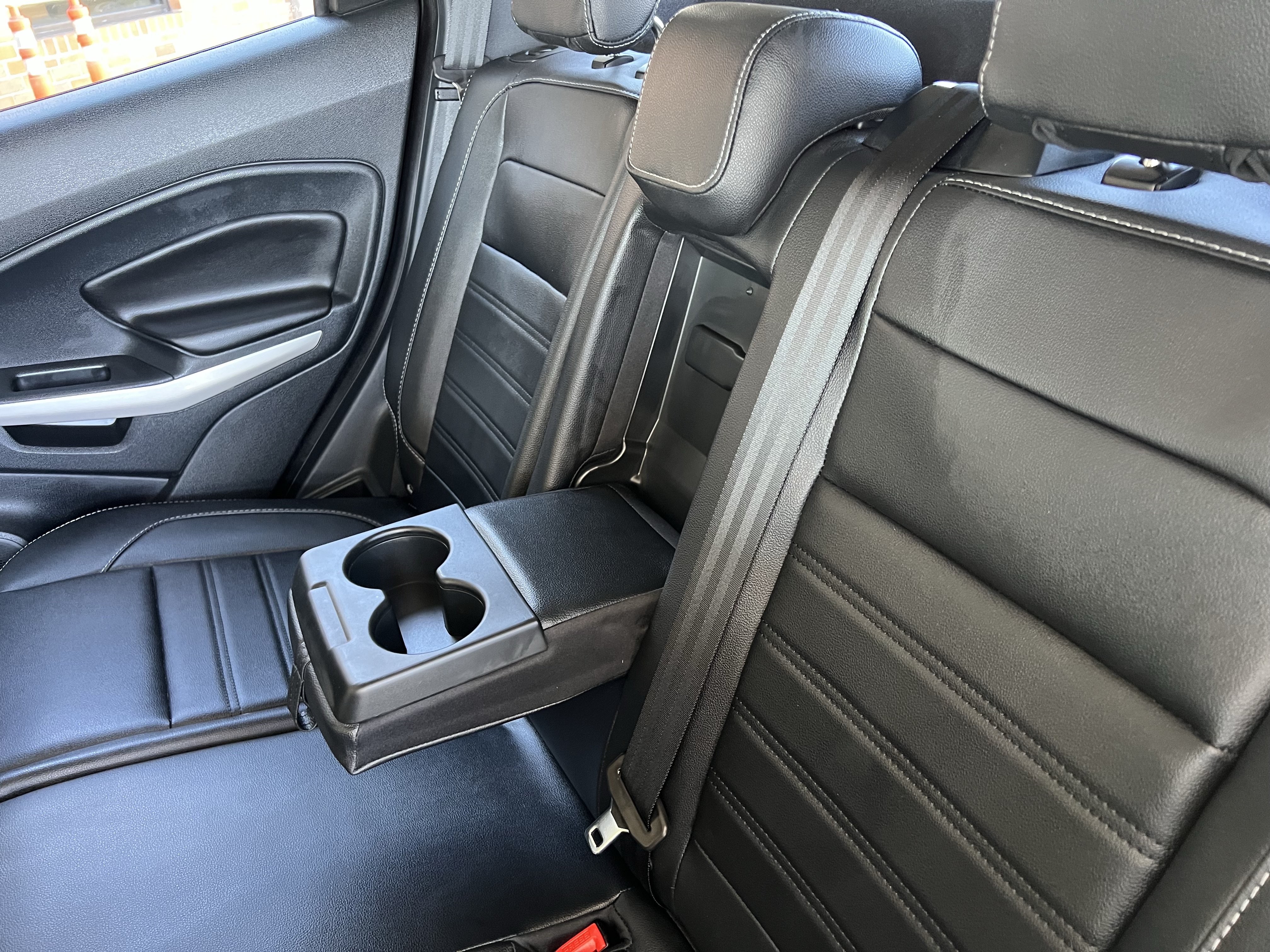 Used 2022 Ford EcoSport Titanium AWD/4WD image 19