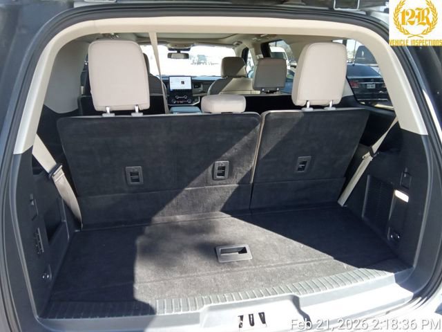 Used 2024 Ford Expedition Limited image 11