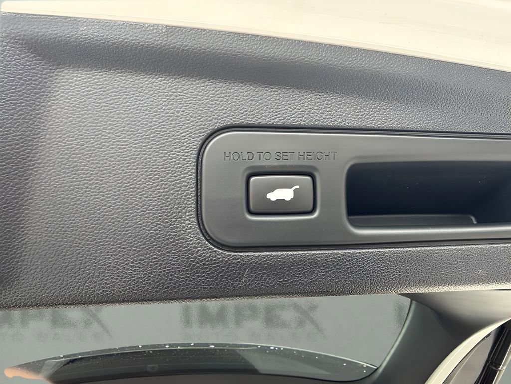 Used 2023 Acura MDX SH-AWD image 21