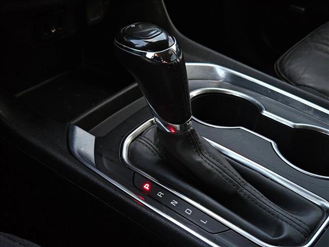 Used 2018 Chevrolet Traverse LT image 17