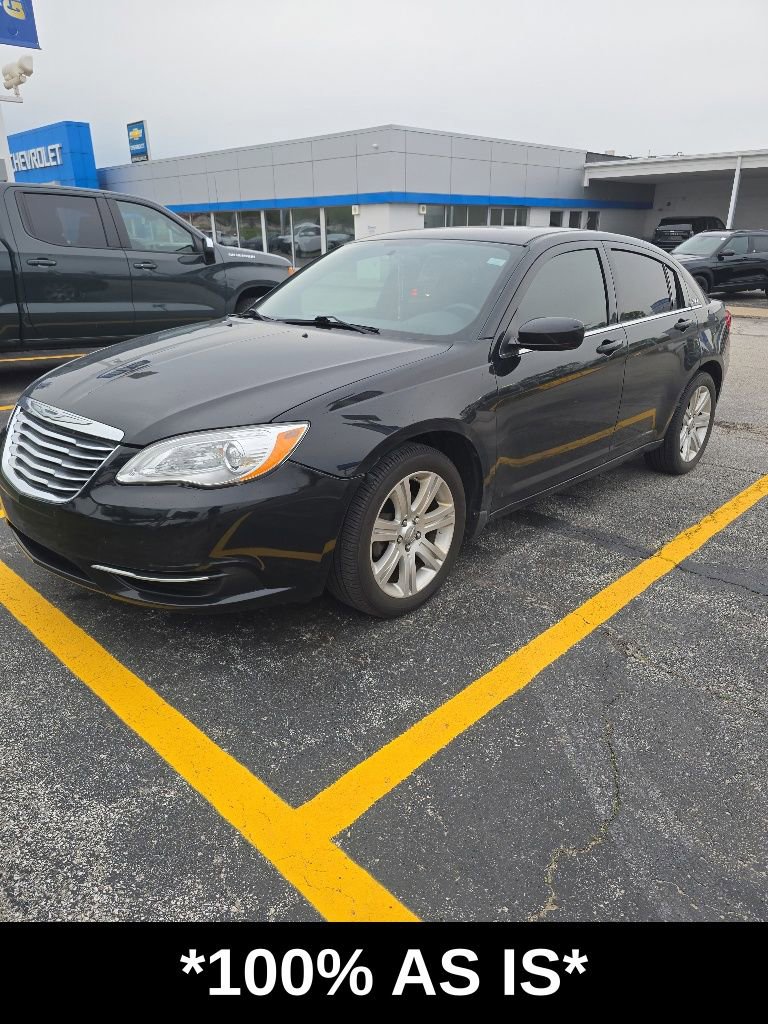 Used 2012 Chrysler 200 Touring FWD image 1