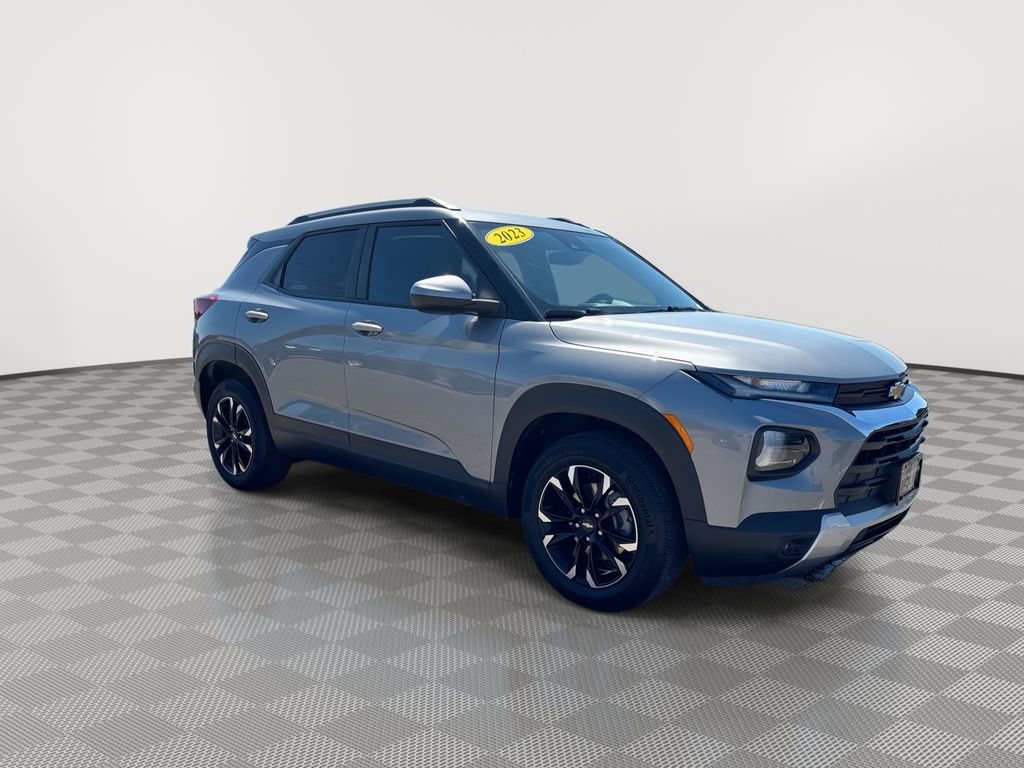 Certified 2023 Chevrolet TrailBlazer LT FWD image 2