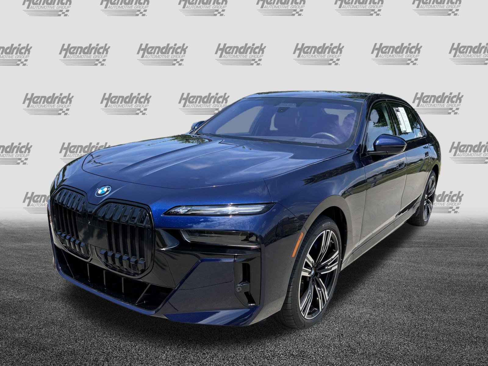 Certified 2023 BMW i7 xDrive60 w/ Executive Package 2 AWD/4WD image 5
