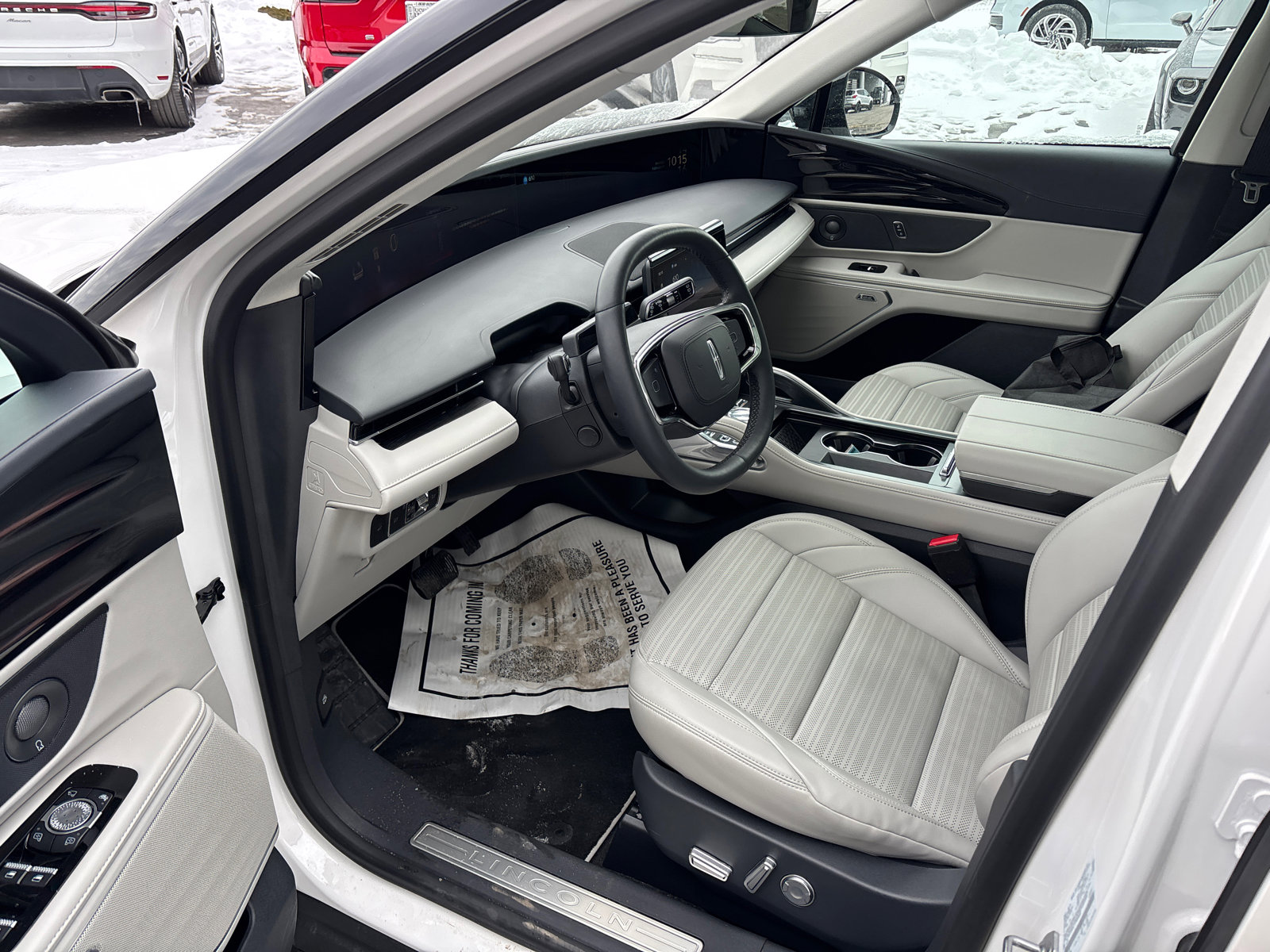 New 2026 Lincoln Nautilus Reserve w/ Jet Appearance Package AWD/4WD image 25