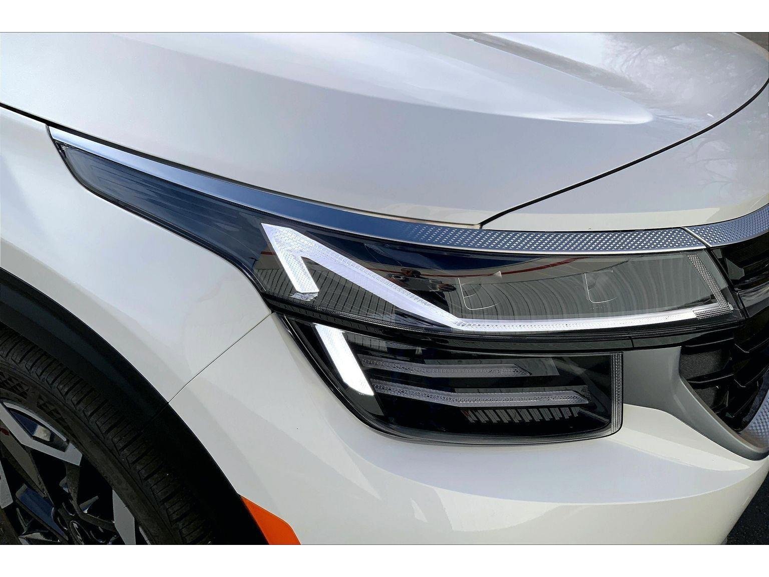 Used 2024 Kia Seltos SX image 24