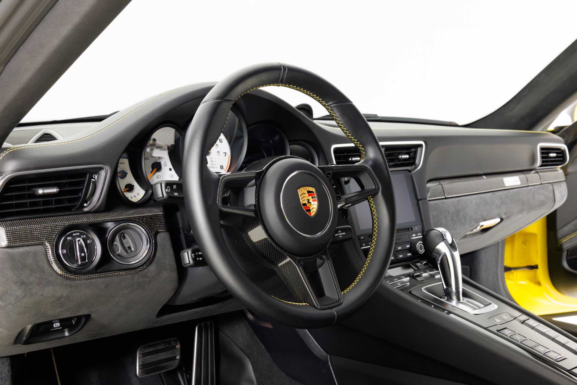 Used 2018 Porsche 911 GT2 RS w/ Weissach Package RWD image 19