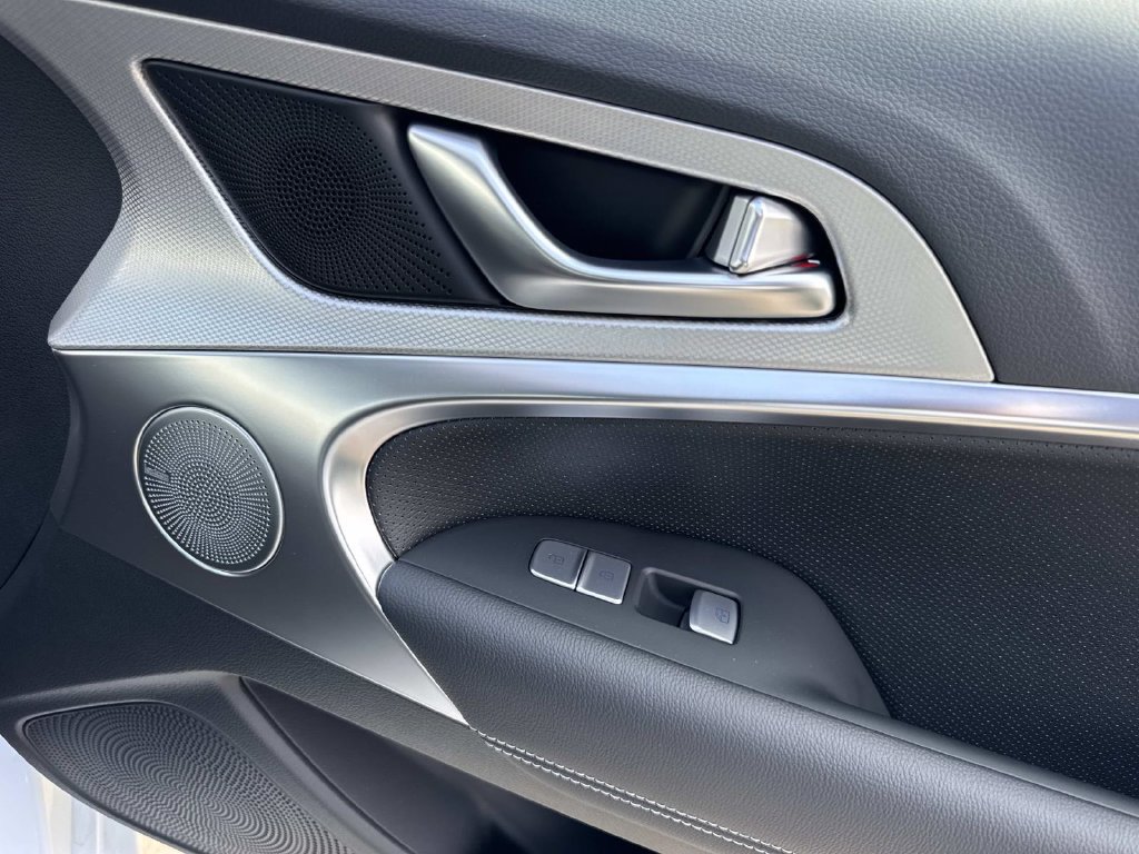 New 2026 Genesis G70 2.5T Prestige RWD image 16