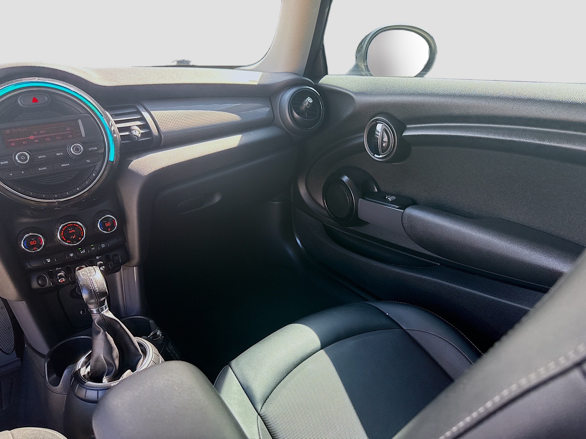 Used 2015 MINI Cooper 2-Door Hardtop FWD image 18