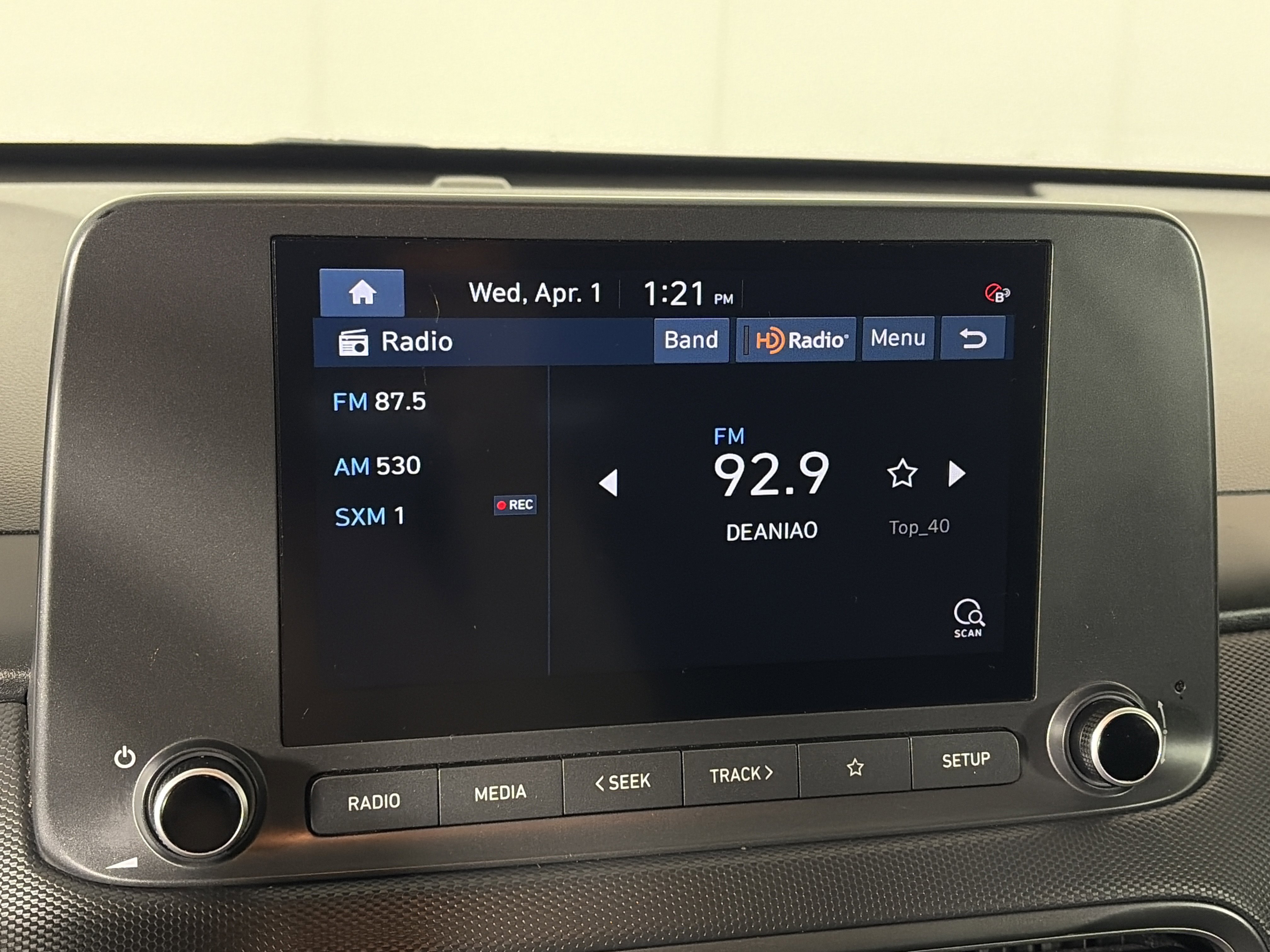 Used 2023 Hyundai Kona SEL image 18