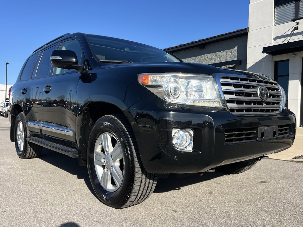 Used 2013 Toyota Land Cruiser image 12