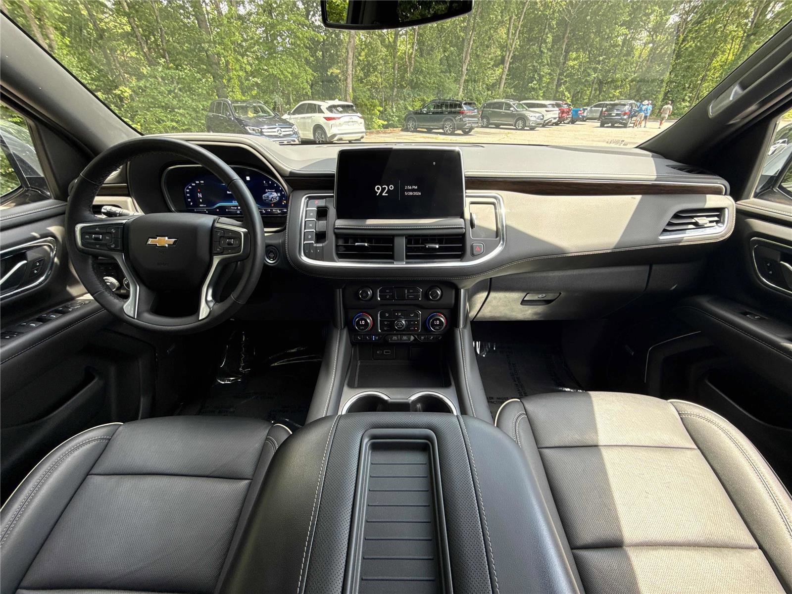 Used 2023 Chevrolet Tahoe Premier AWD/4WD image 14