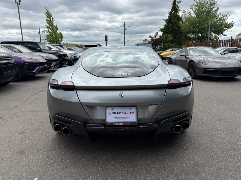 Used 2021 Ferrari Roma RWD image 7
