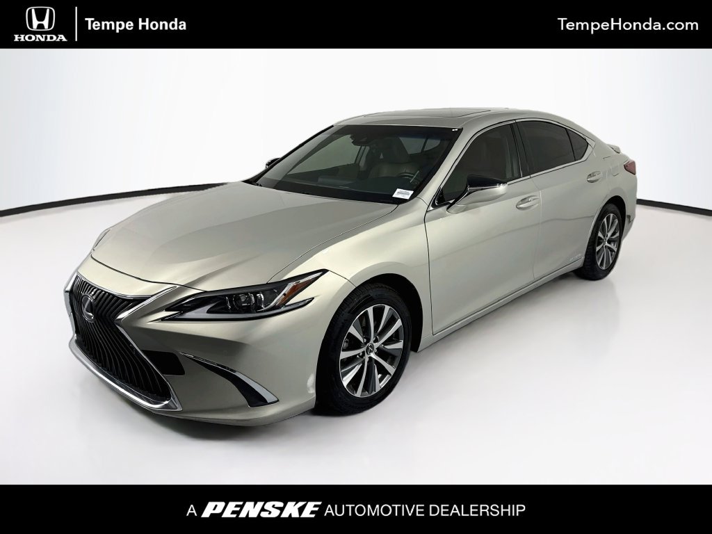Used 2019 Lexus ES 300h w/ Premium Package