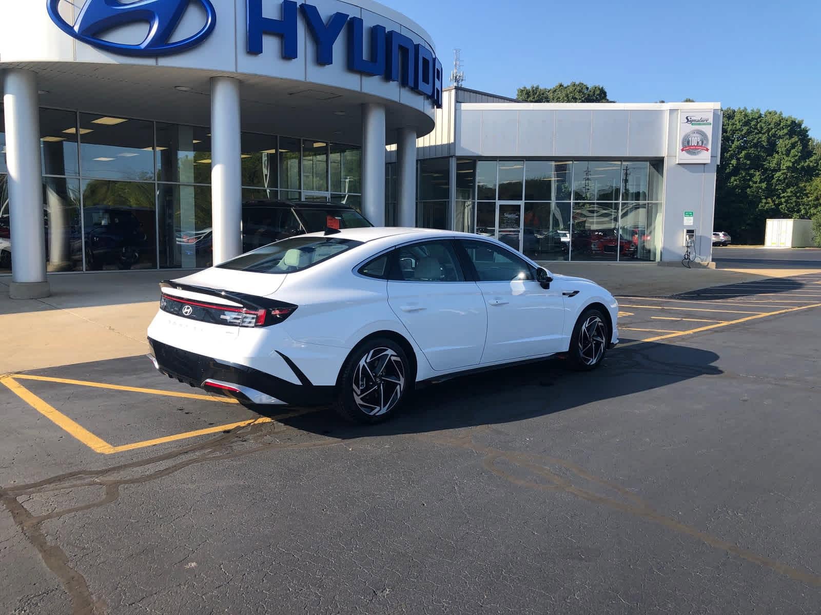 New 2026 Hyundai Sonata SEL AWD/4WD video 2