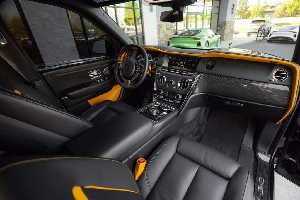 Used 2023 Rolls-Royce Cullinan Black Badge w/ Leather Finishing Pack AWD/4WD image 14