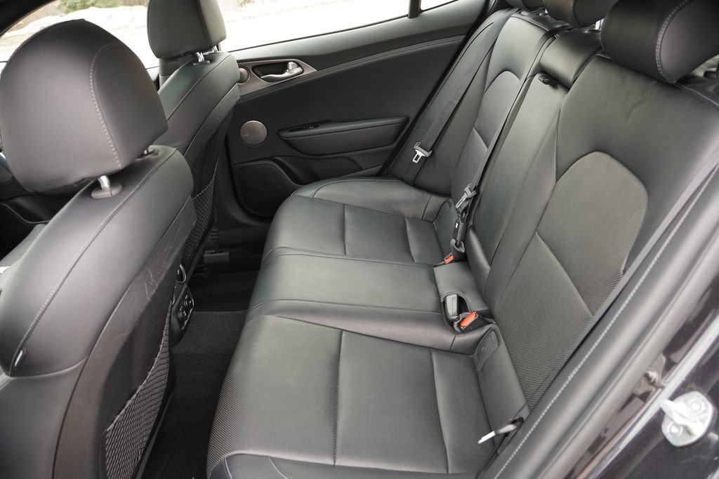 Certified 2020 Kia Stinger GT1 image 18