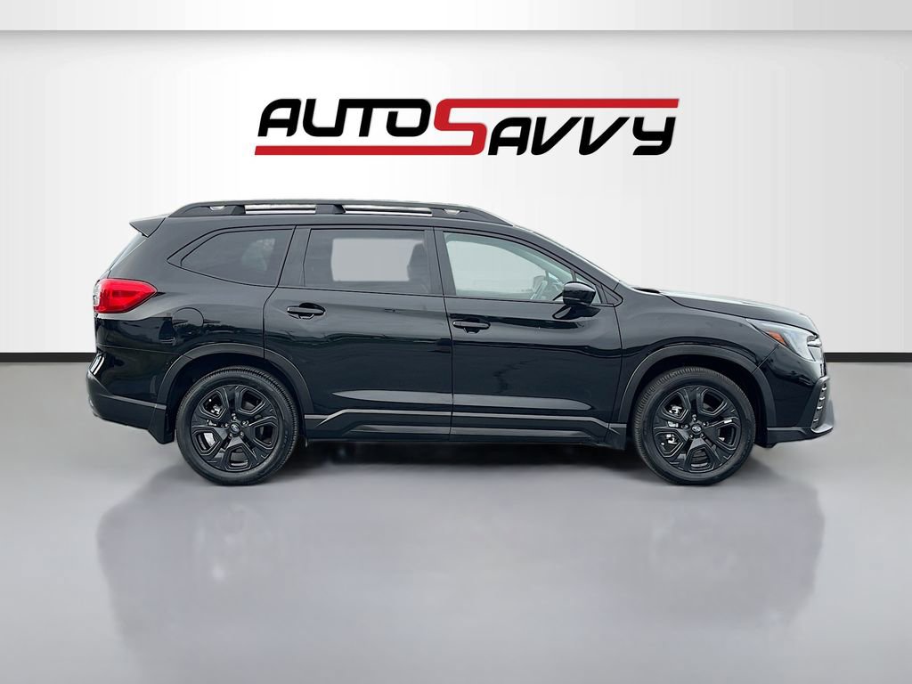 Used 2024 Subaru Ascent Onyx Edition image 8