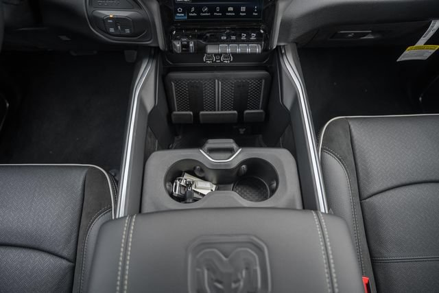 New 2026 RAM 3500 Laramie AWD/4WD image 39