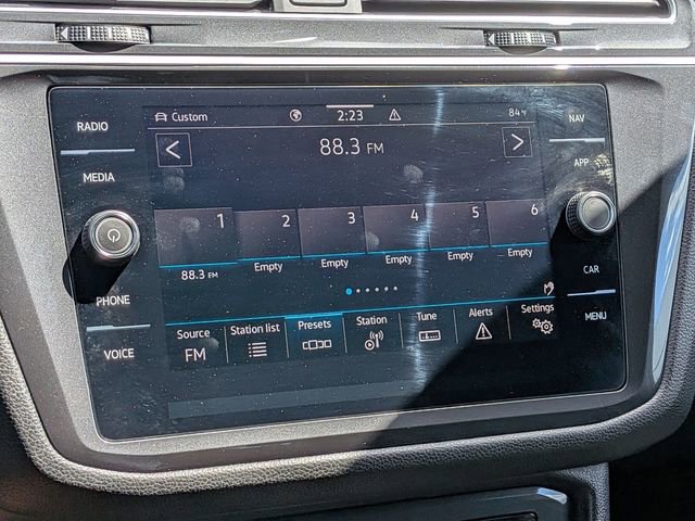 Used 2024 Volkswagen Tiguan SEL R-Line AWD/4WD image 27