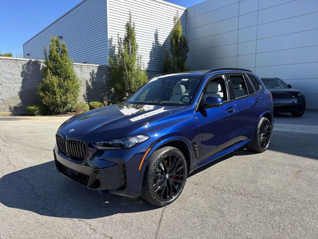 New 2026 BMW X5 xDrive40i w/ M Sport Package image 3